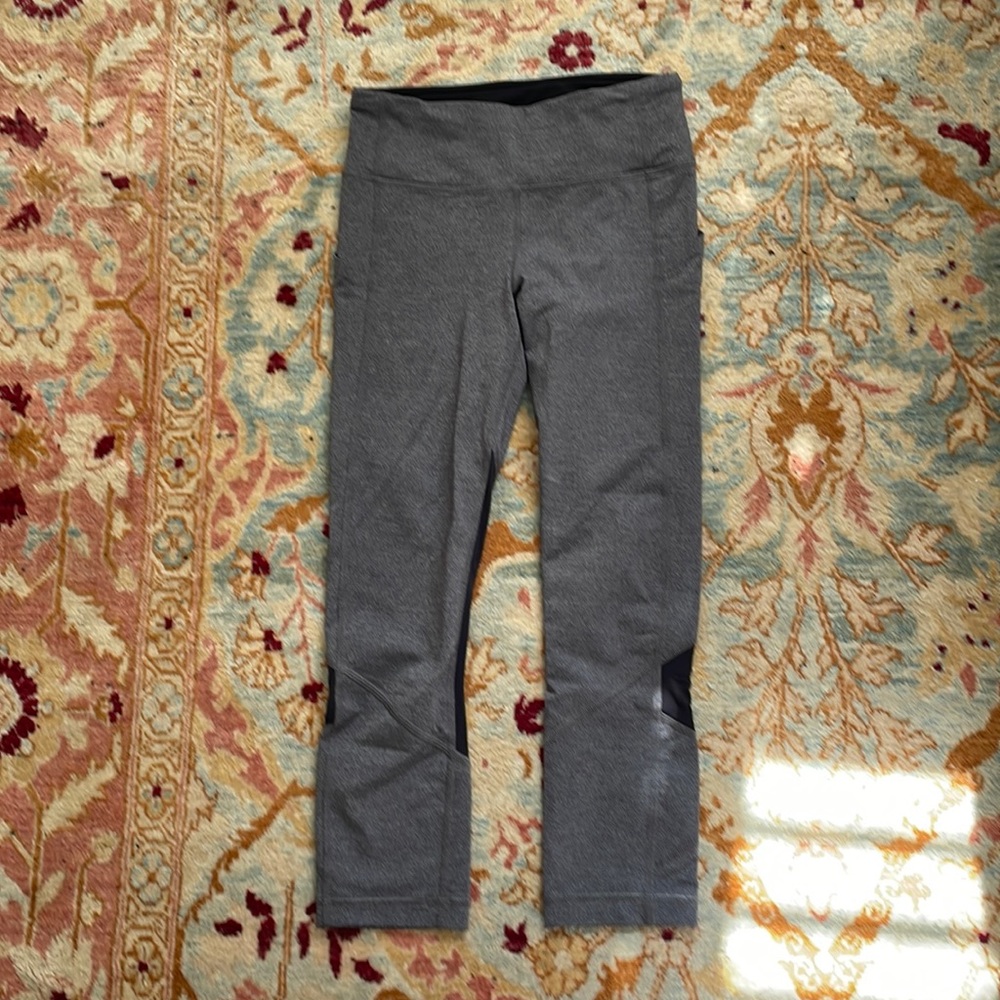 Lulu lemon leggings  with side pockets great fit